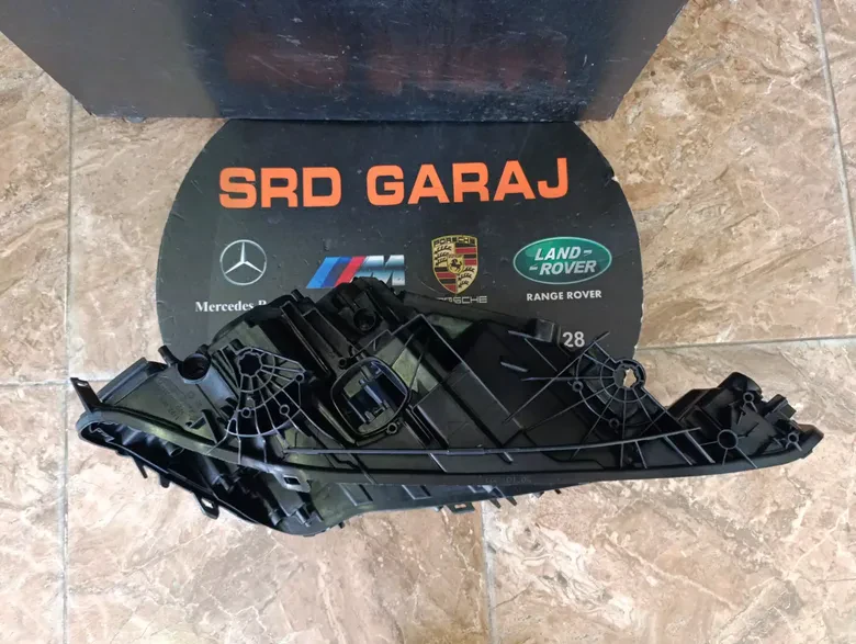 BMW G22 2021- Lazer Sağ Sol Far Kasası