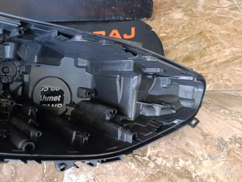 BMW G22 2021- Lazer Sağ Sol Far Kasası