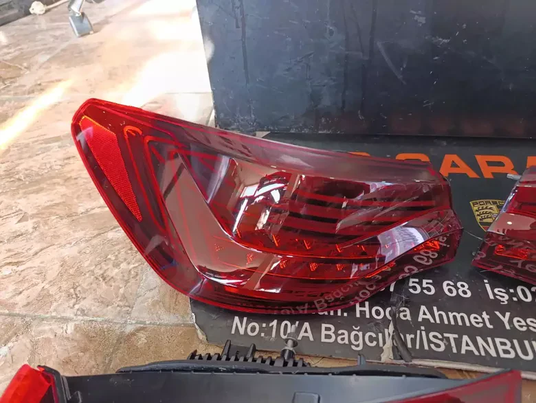 BMW G22 G23 G26 LCI Lazer Cs Look Kırmızı Stop Seti