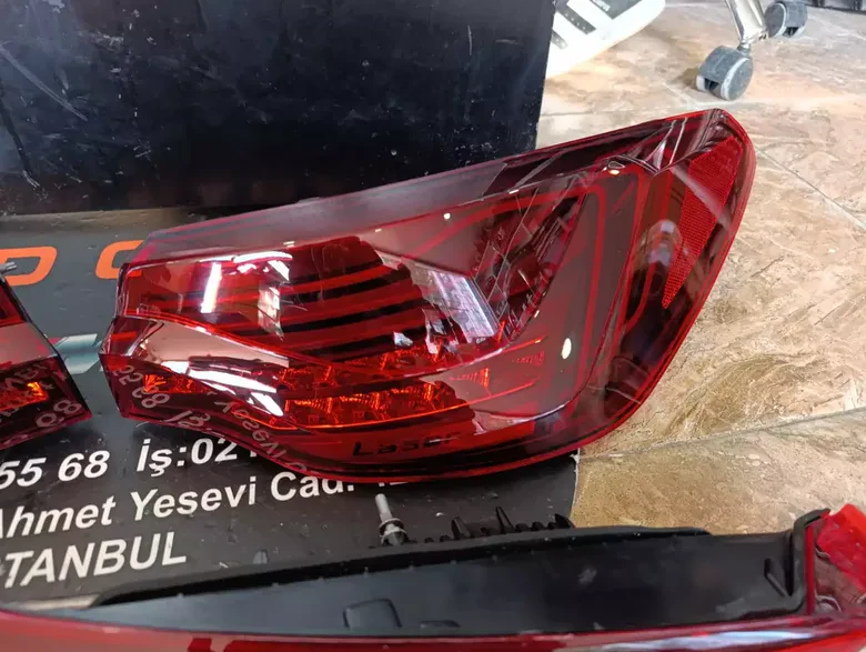 BMW G22 G23 G26 LCI Lazer Cs Look Kırmızı Stop Seti