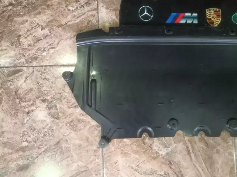 BMW G30+LCİ G11+LCİ Motor Alt Muhafaza 7340168