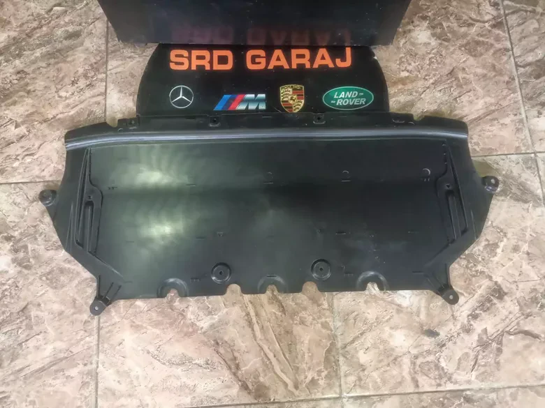 BMW G30+LCİ G11+LCİ Motor Alt Muhafaza 7340168