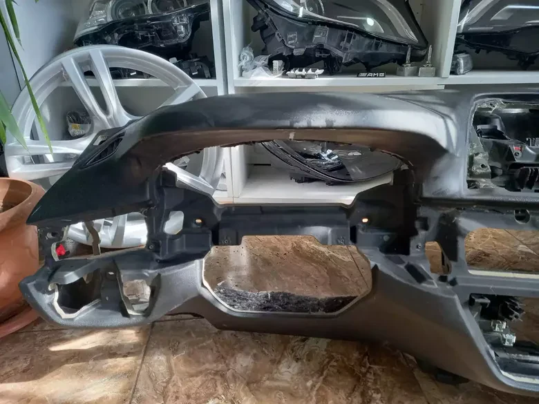 BMW G30 Torpido Daha Once Kaplanmıs Yolcu Airbag Sürücü Aırbag Üstünde