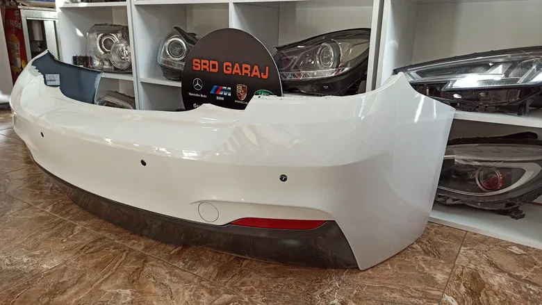 BMW G30 Yeni 5 Serisi Arka Tanpon