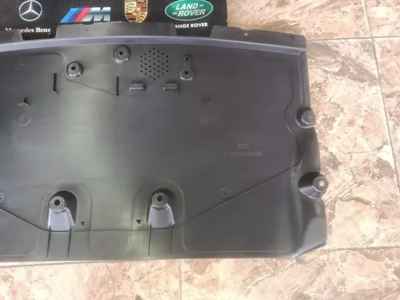 BMW G70 Motor Alt Muhafaza OEM Kalite 9498259