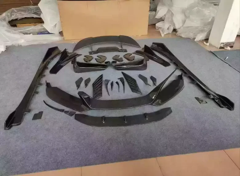 BMW İ8 Carbon Body Kit Yurtdışı Siparişi İle Gelir