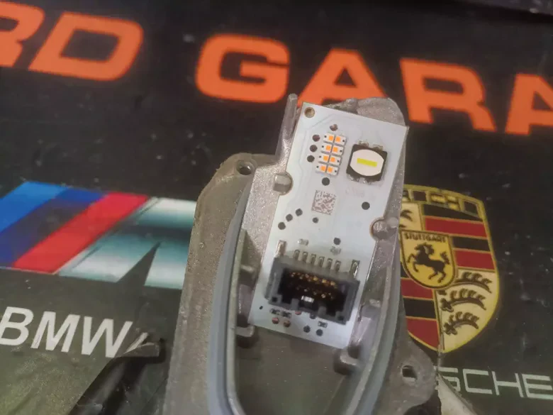 BMW İ8 Sol LED Beyni Çıkma Orj 7367755