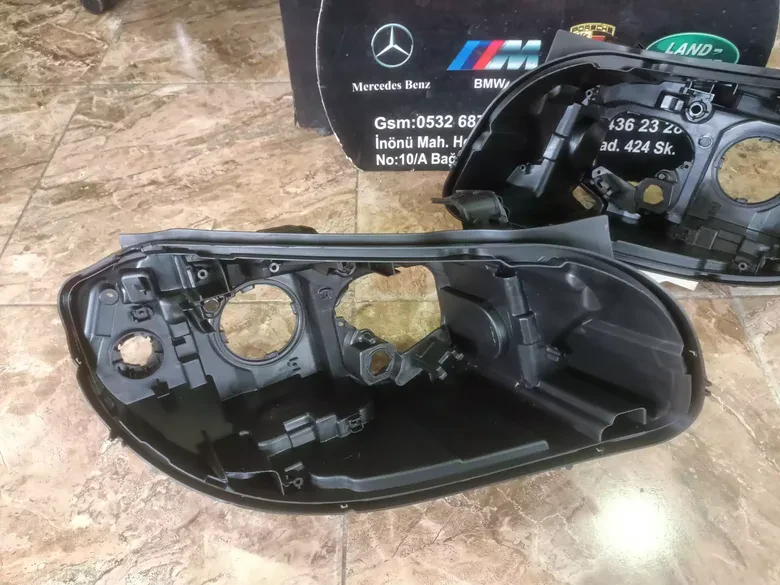 BMW X1 E84 2009-11 Sağ Sol Halojen Far Kasası