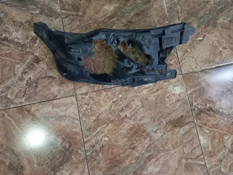 BMW X4 Serisi F26 Ön Tampon Braketi 7338564