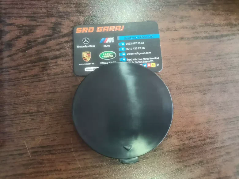 BMW X5 F15 M-Tech Ön Çeki Demir Kapağı 8060131