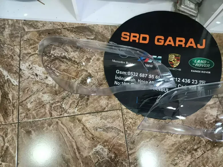 BMW X5 Serisi E70 Far Camı