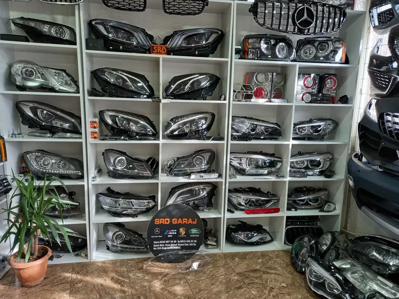 BMW X6 Serisi E71 Far Camı