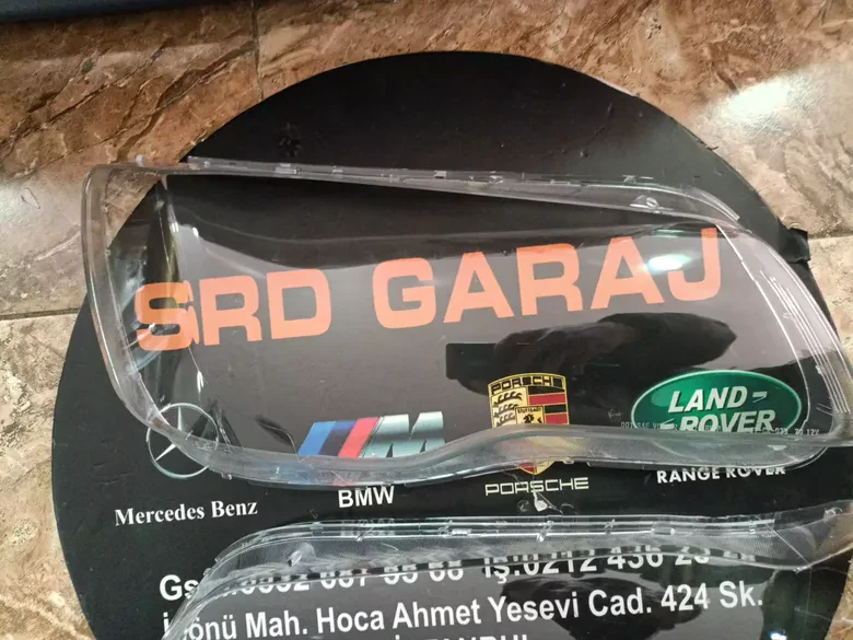 Chrysler 300C Makyajlı Kasa Far Cami