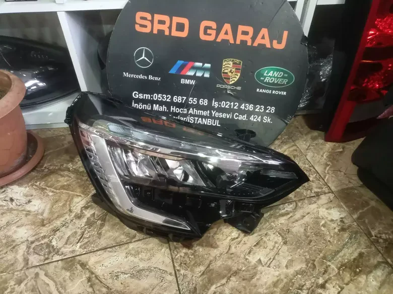 Clio 5 Sağ Far 260100902R
