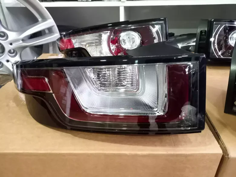 Evoque Sağ Sol LED Stop LR074813 LR074794 LR072649-648