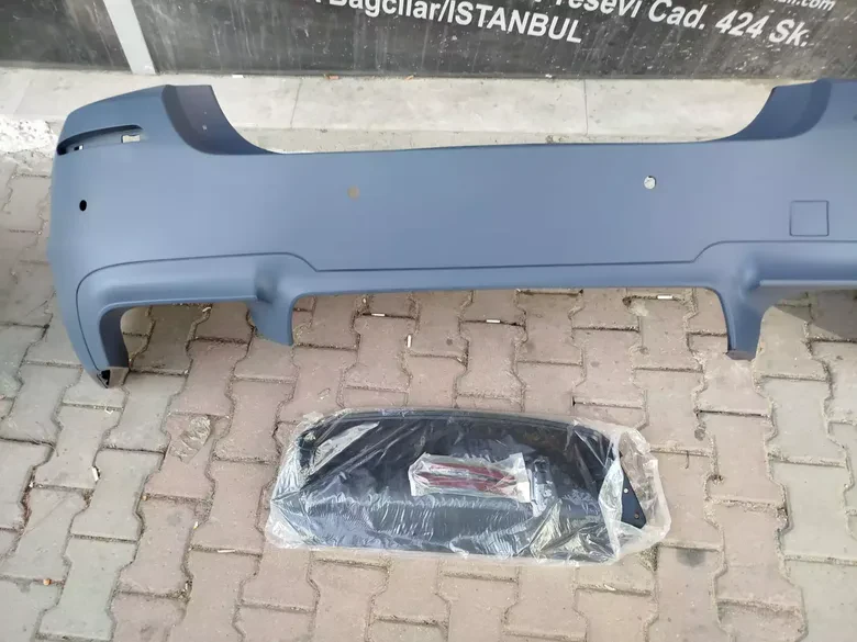 F10 M5 Arka Tampon Dolu Sıfır Yns Reflektör Difüzör İçin De 8048594