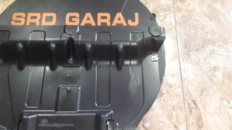F20 LCI F30 LCI F32 LCI Motor Alt Muhafaza 6850067