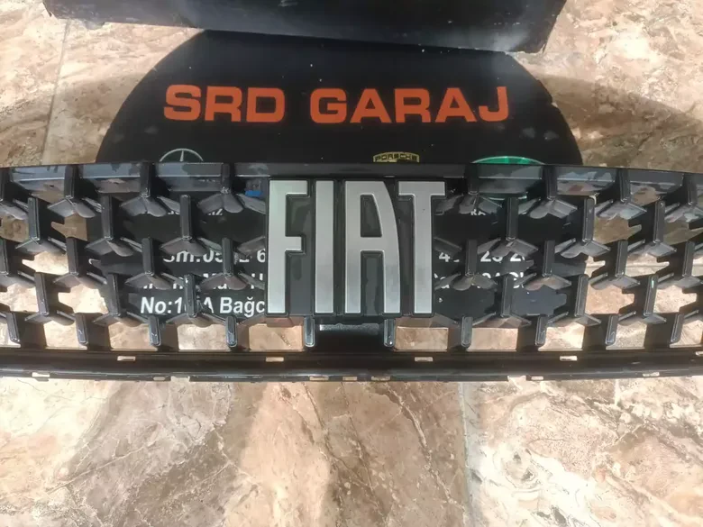 Fiat Egea Cross Ön Panjur Çıkma Orj 735734385