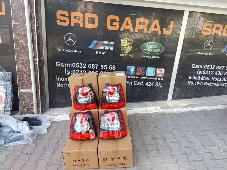 Freelander 2 2010- Sağ Sol Stop LR023968 LR023971