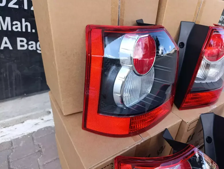 Freelander 2 2010- Sağ Sol Stop LR023968 LR023971