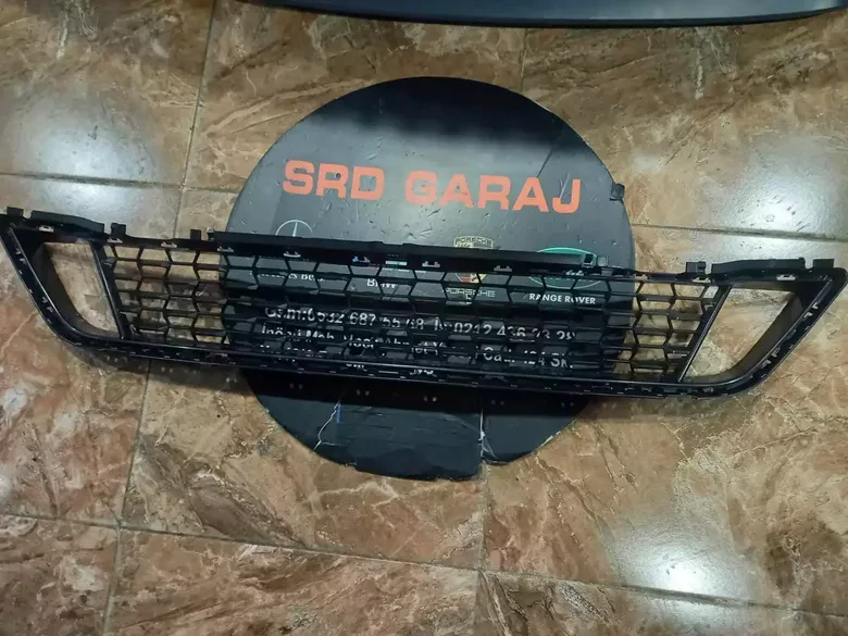 G30 LCI Tampon Orta Izgarası M-Sport 8747840