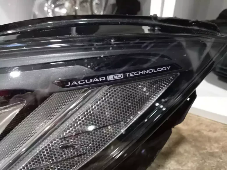 Jaguar Sol LED Far J9D313W030