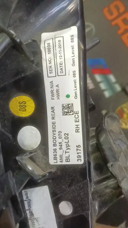Lamborghini Urus Sağ Stop Orjinal Çıkma Hatasız 4ML945070