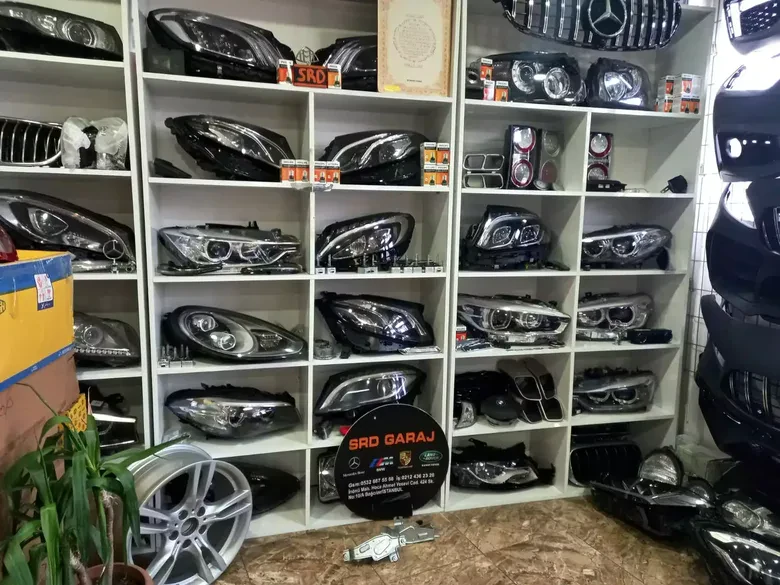 Land Rover Discovery Arka Silecek Motoru FK72174