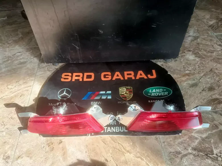 Land Rover Evoque 2012-19 Reflektör Sağ-Sol LR025148-49