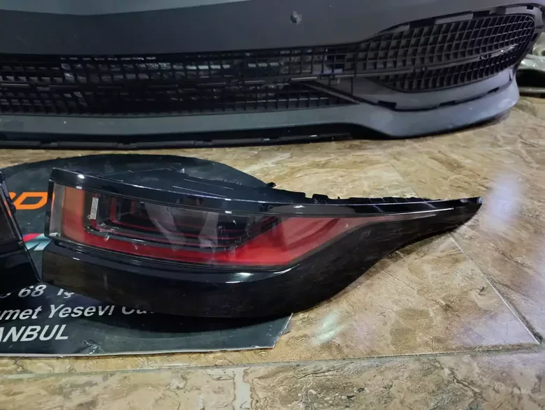 Land Rover Evoque 2020- Sağ Sol Stop LR128379 LR128386