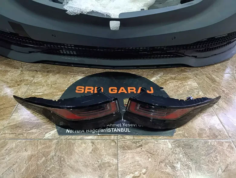 Land Rover Evoque 2020- Sağ Sol Stop LR128379 LR128386
