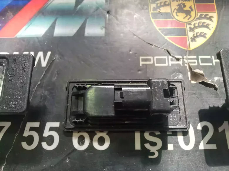 Land Rover Jaguar Plaka Işığı HY32-13B627-AB