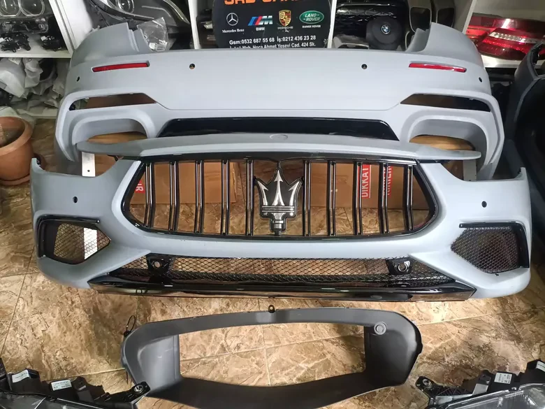 Maserati Ghibli Far Stoplu Body Kit Dönüşüm Seti