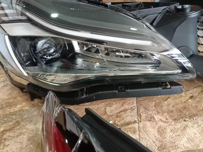 Maserati Quattroporte Far Stop Dahil Tampon Seti