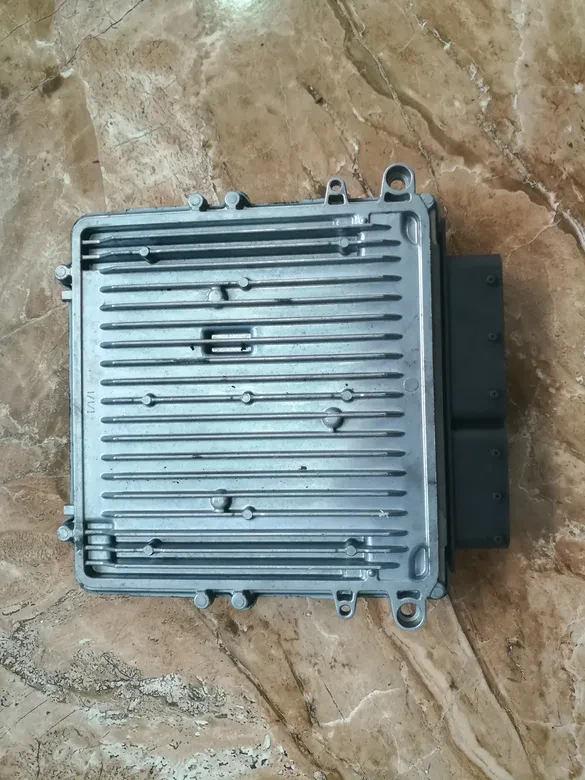 Mercedes-Benz CLS W219 Motor Beyni Ecu A6421509779