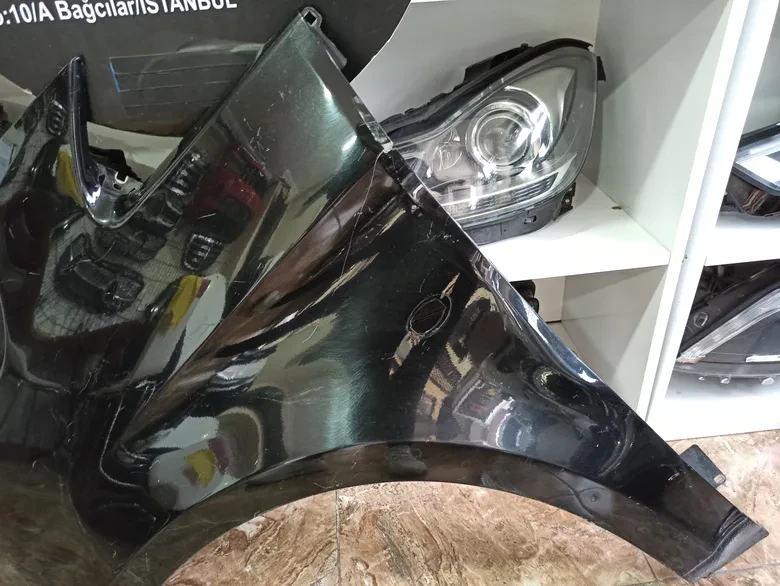 Mercedes Benz W447 Vito Sol Ön Çamurluk