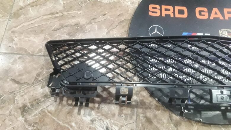 Mercedes C Serisi W204 AMG Orta Izgara 2048850853