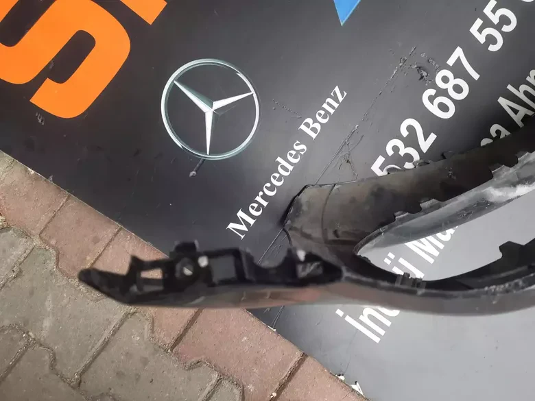 Mercedes C Serisi W205 AMG Ön Tampon