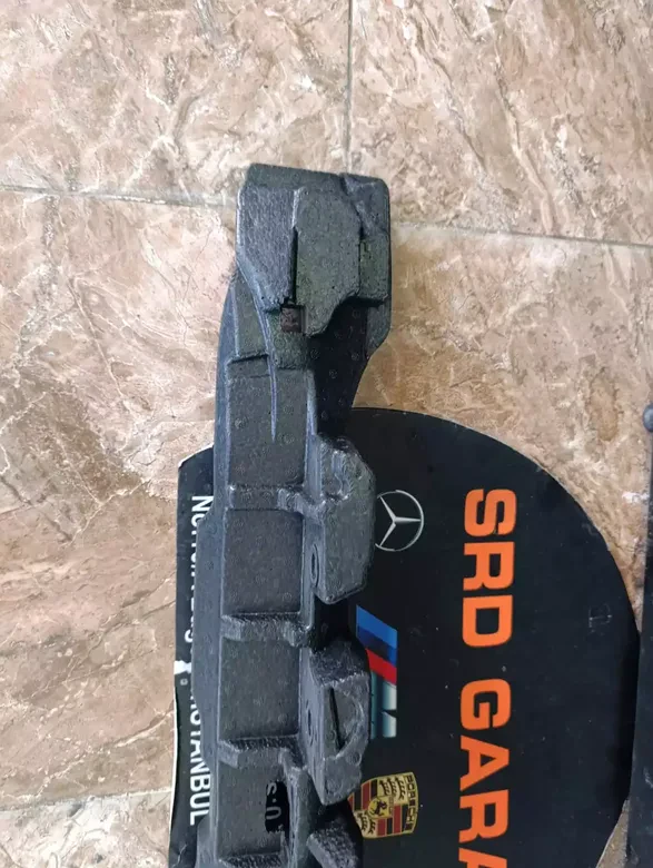 Mercedes C Serisi W205 C63 Ön Tampon Köpüğü