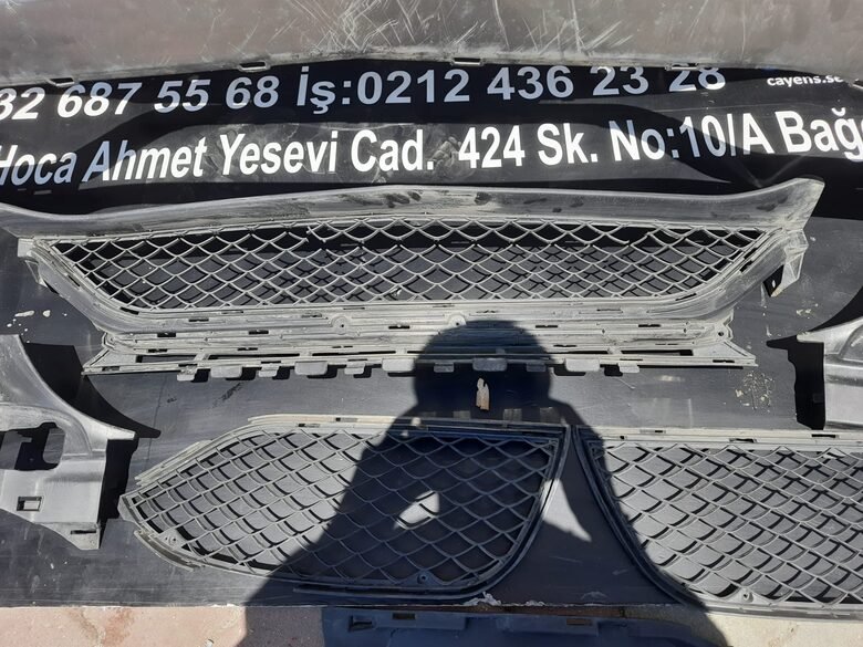 Mercedes C Serisi W205 C63 Tampon Orta Izgarası