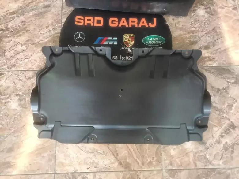 Mercedes C Serisi W205 Motor Alt Muhafaza A2055240230