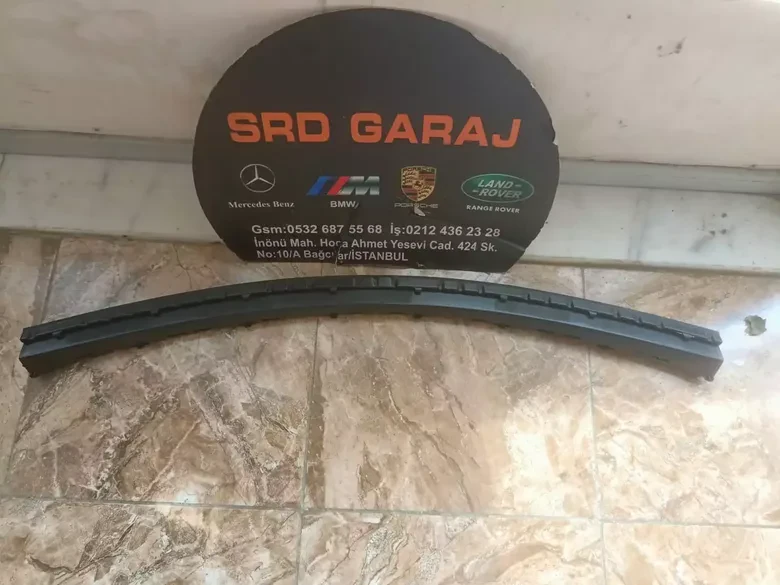Mercedes CLS W257 Ön Tampon Orta Izgara Braketi