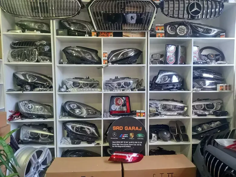 Mercedes E Serisi C238 Sağ Stop Lambası 2389066601