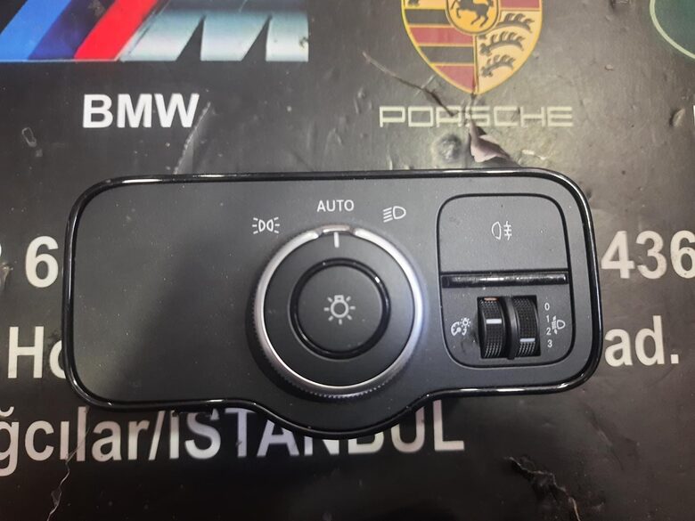 Mercedes Far Kontrol Anahtarı