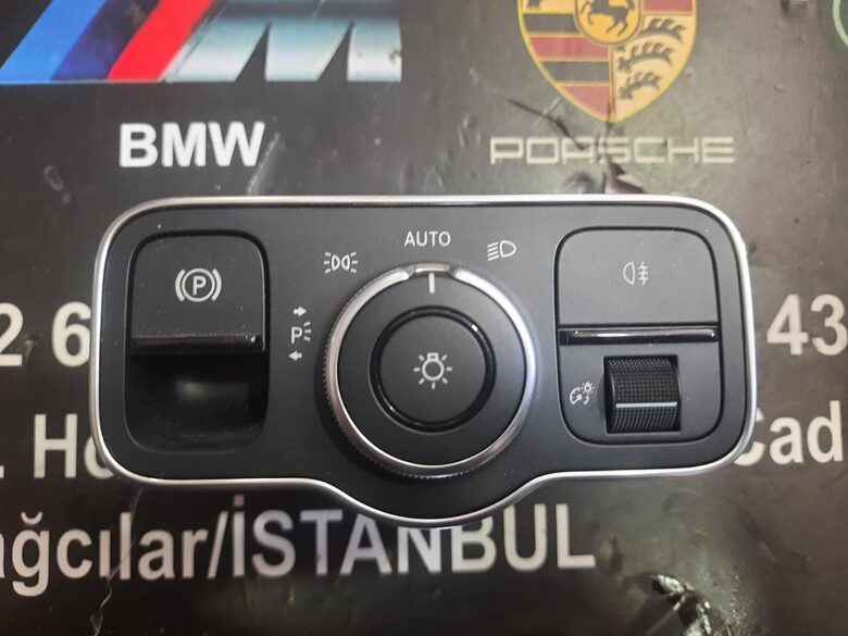 Mercedes Far Ve El Freni Anahtarı