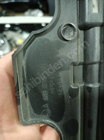 Mercedes GLE Marşbiyel Tutucu A1666980227 A1666980127