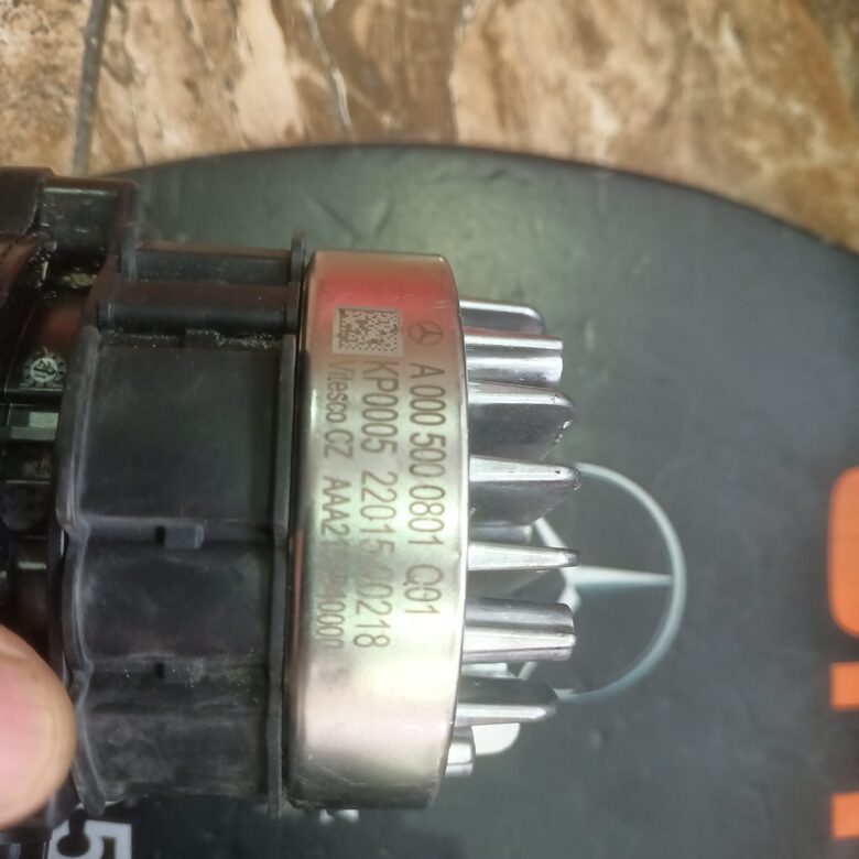 Mercedes İlave Su Pompası 0005000801