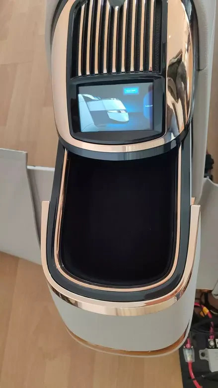 Mercedes Maybach Orta Konsol