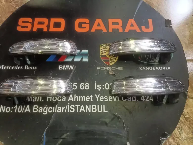 Mercedes SLK W171 Sağ Sol Ayna Sinyali A1718200421 A1718200321
