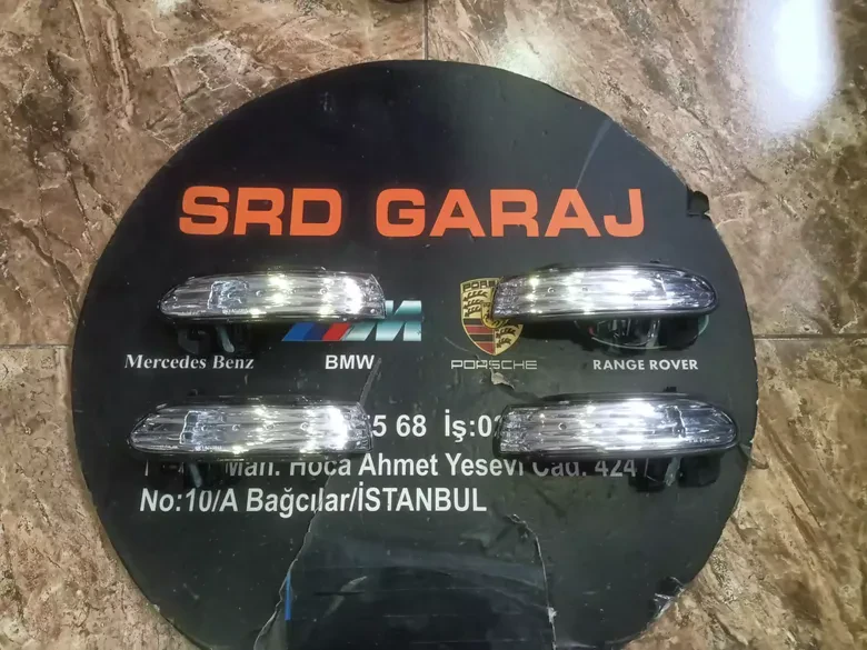 Mercedes SLK W171 Sağ Sol Ayna Sinyali A1718200421 A1718200321